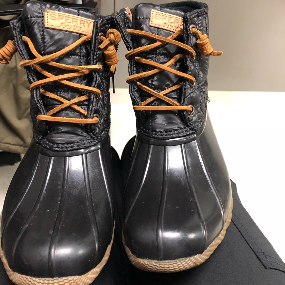 Sperry saltwater boot